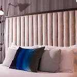The Twelve Otel