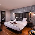 Otel The Twelve