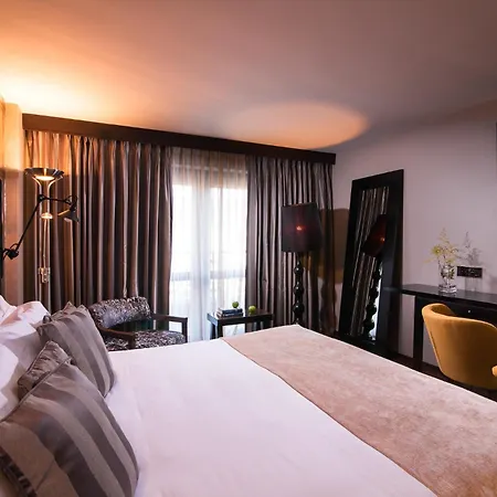 Hotel The Twelve 4*