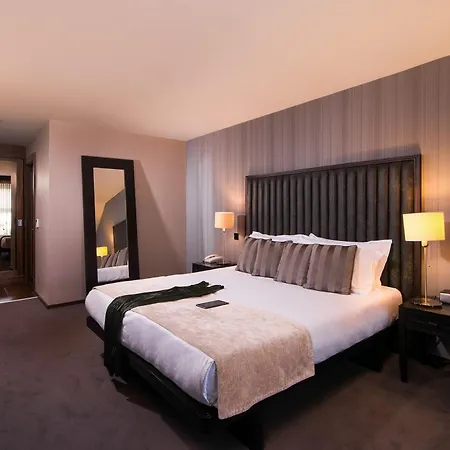 The Twelve 4*