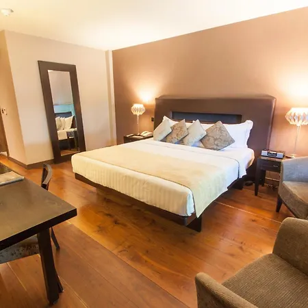 The Twelve 4* Barna (Galway)