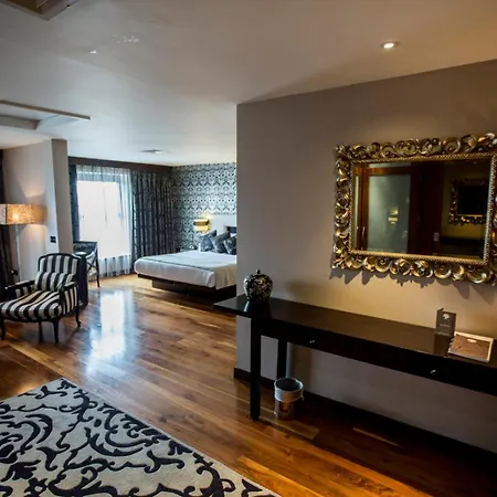 The Twelve Otel 4*
