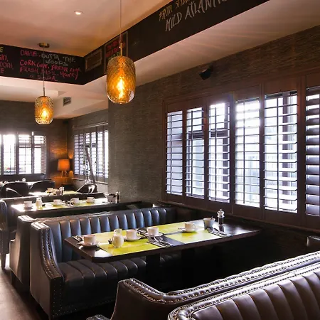 The Twelve Hotel Bearna