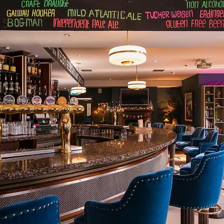 Hotel The Twelve Bearna