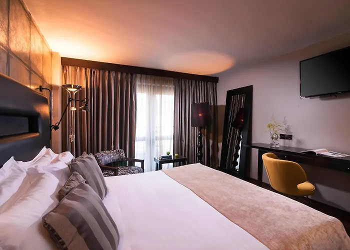 מלון The Twelve 4*