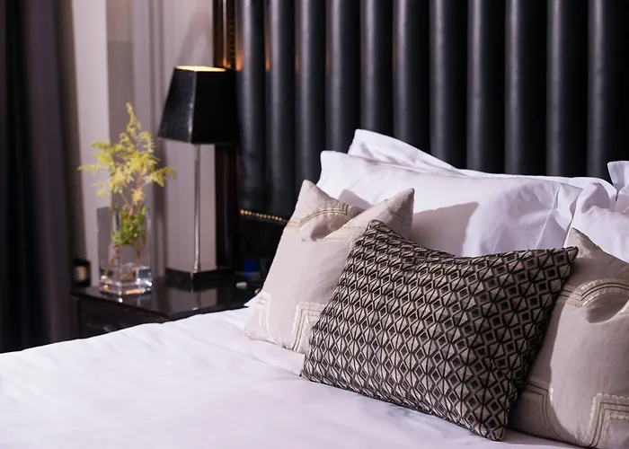 מלון The Twelve 4*