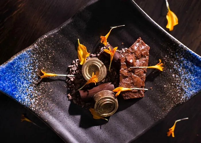 ホテル The Twelve バーナ