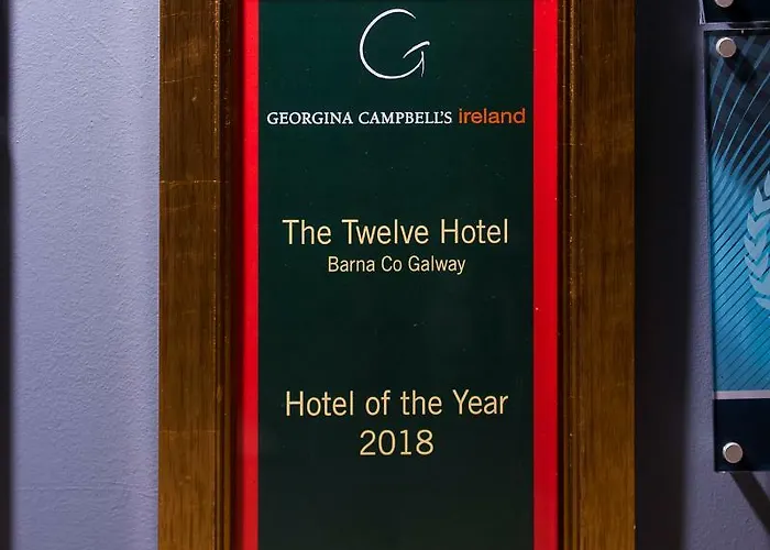 ホテル The Twelve